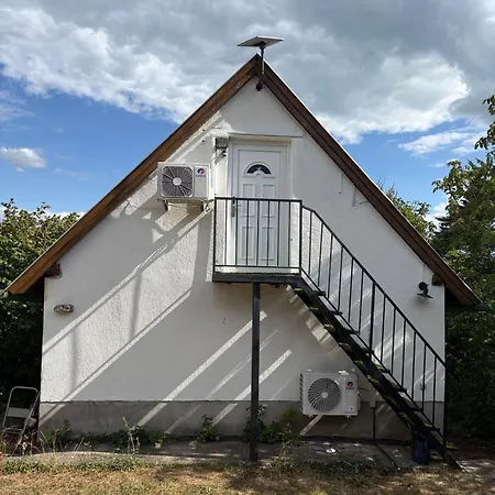 Mona-lak Balaton Panorama Apartment *